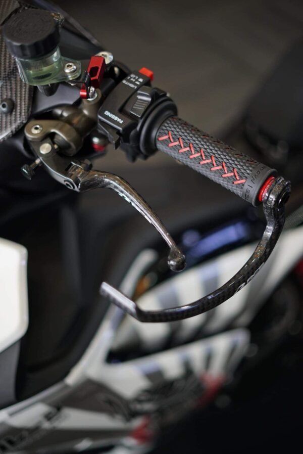 RCB Carbon Lever Guard GP3 Series - Image 7